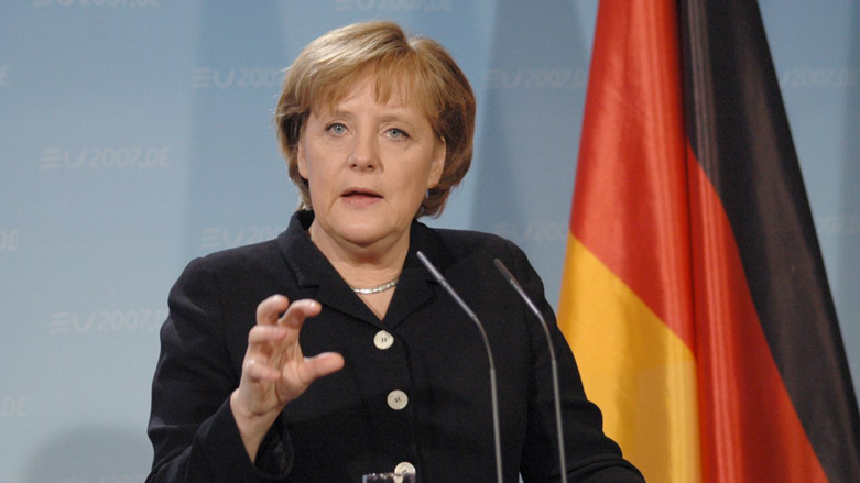 Merkel: Bizim kendi ordumuz meclisi bombalasa...